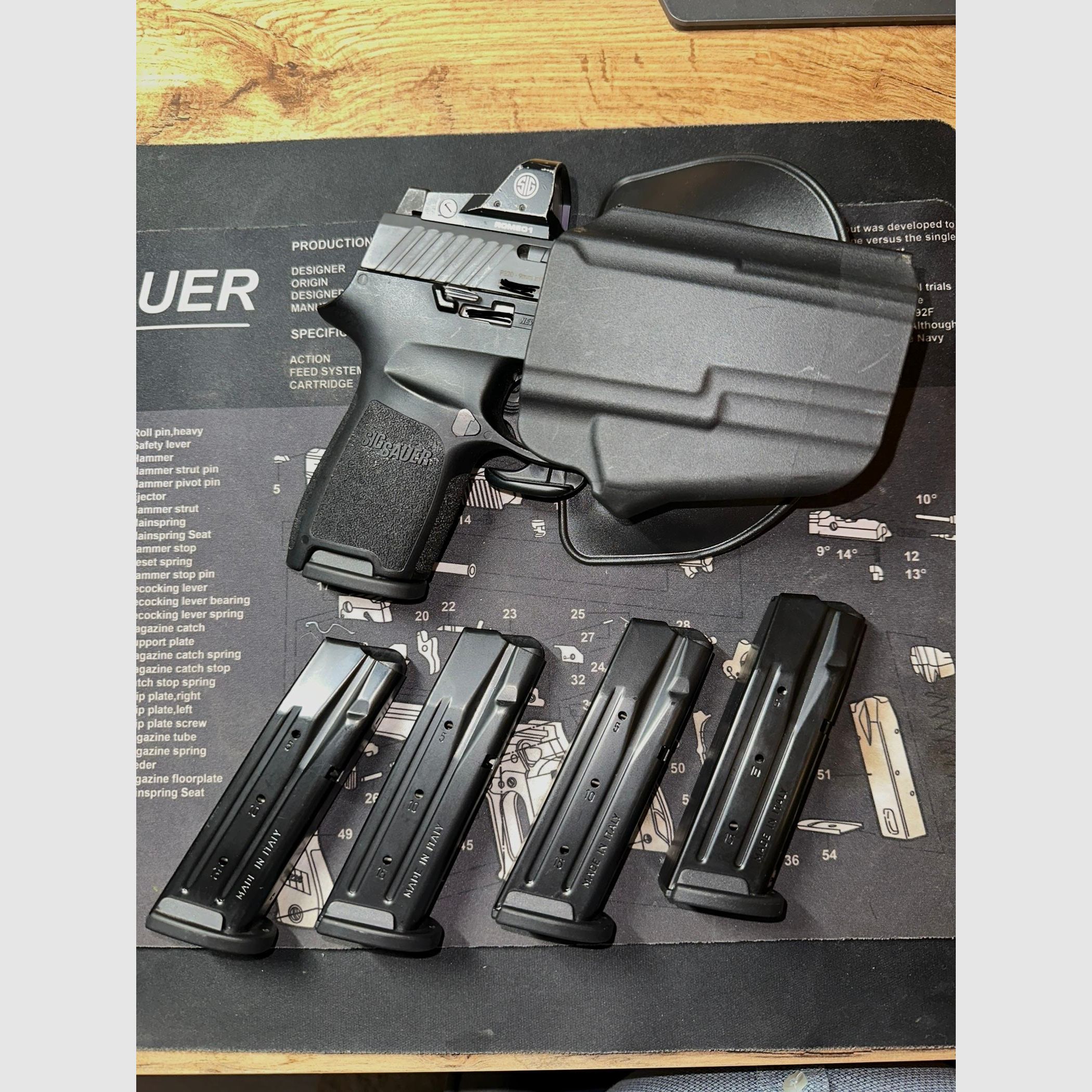 Sig Sauer P320 X-Compact RX 9mm Luger – Romeo1, 5 Magazine, top Zustand