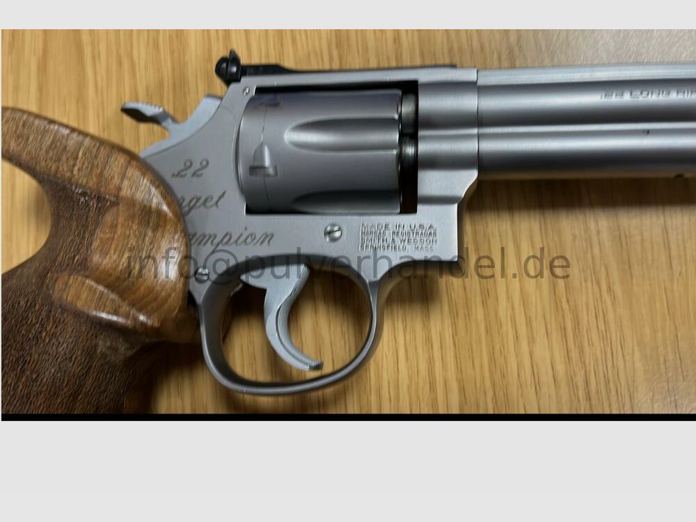 Smith & Wesson 617 stainless .22lr