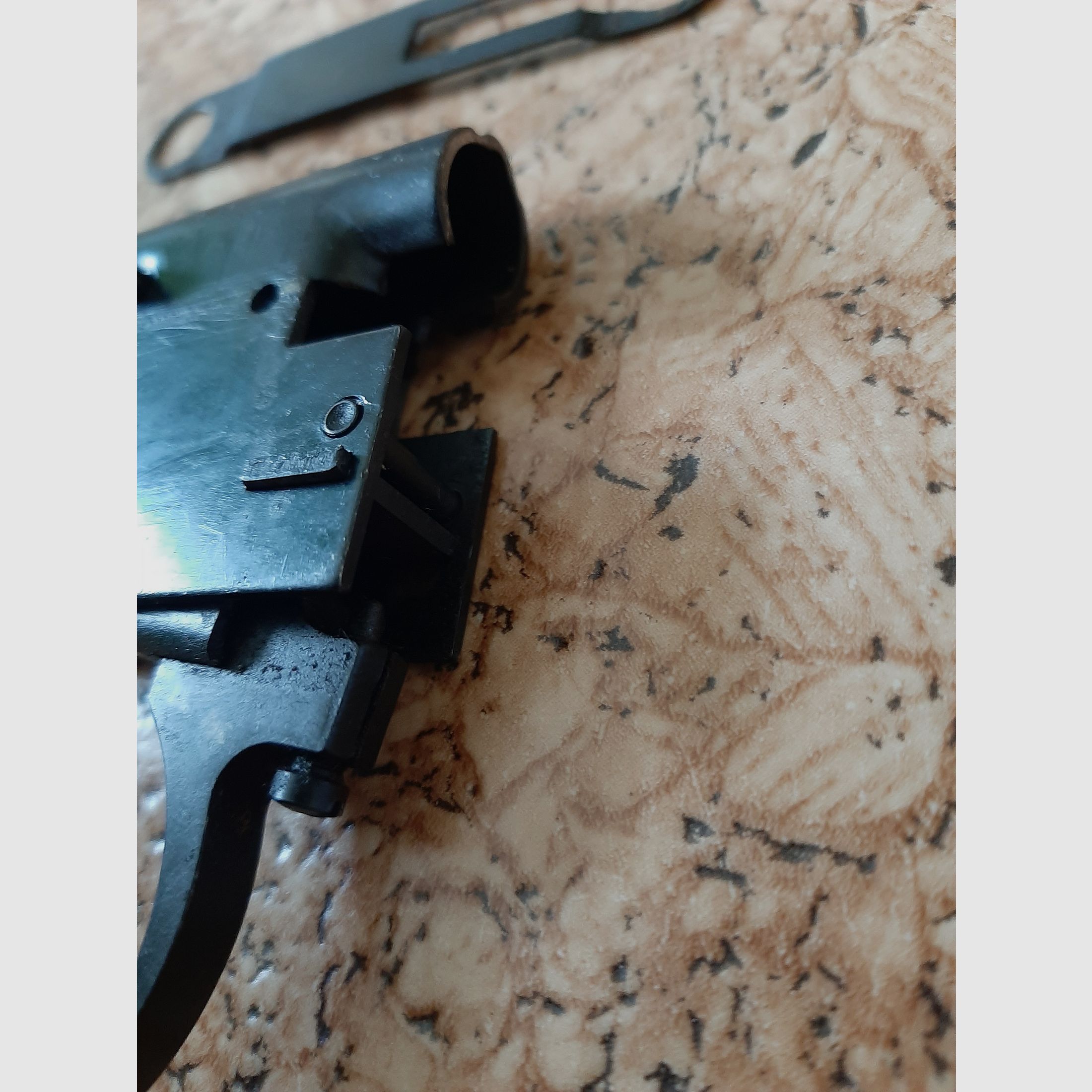 Walther LG 52 Abzugssystem mit Schaftblech