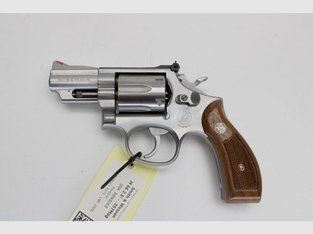 Smith & Wesson M 66 2.5" Modell 66 Stainless .357Mag