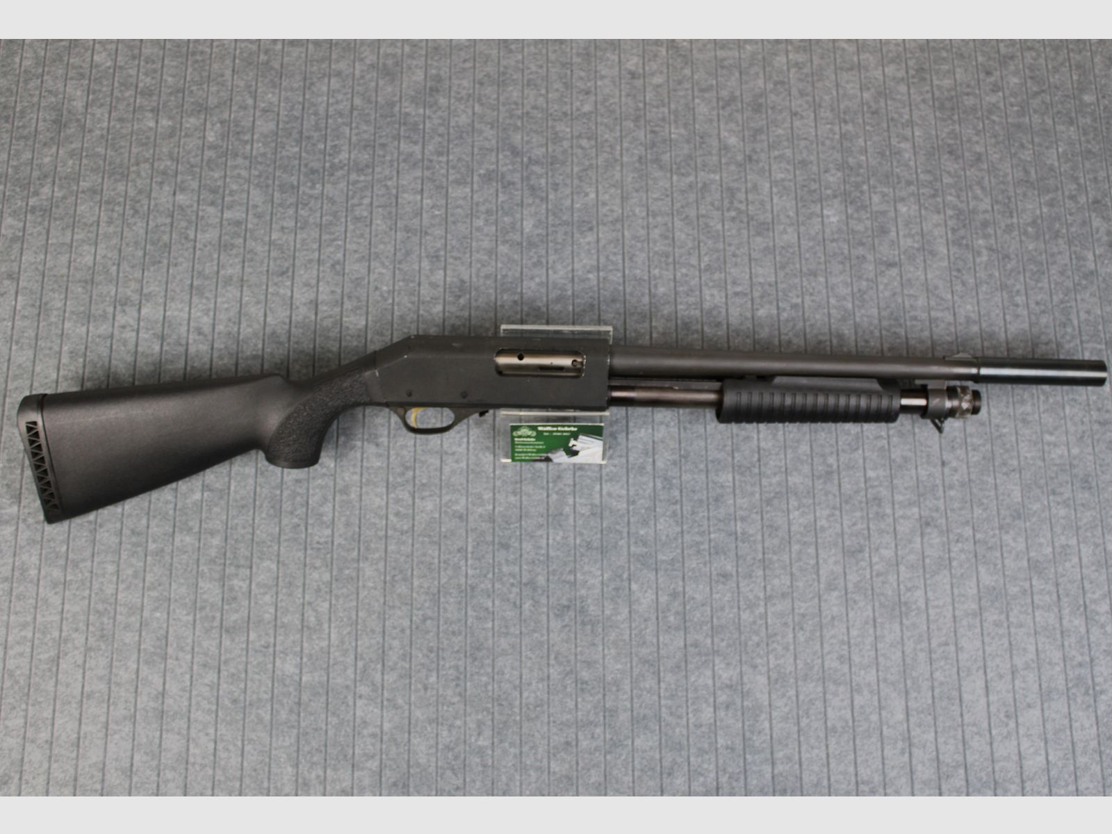 Fusil à répétition à canon lisse Imperator 12/76