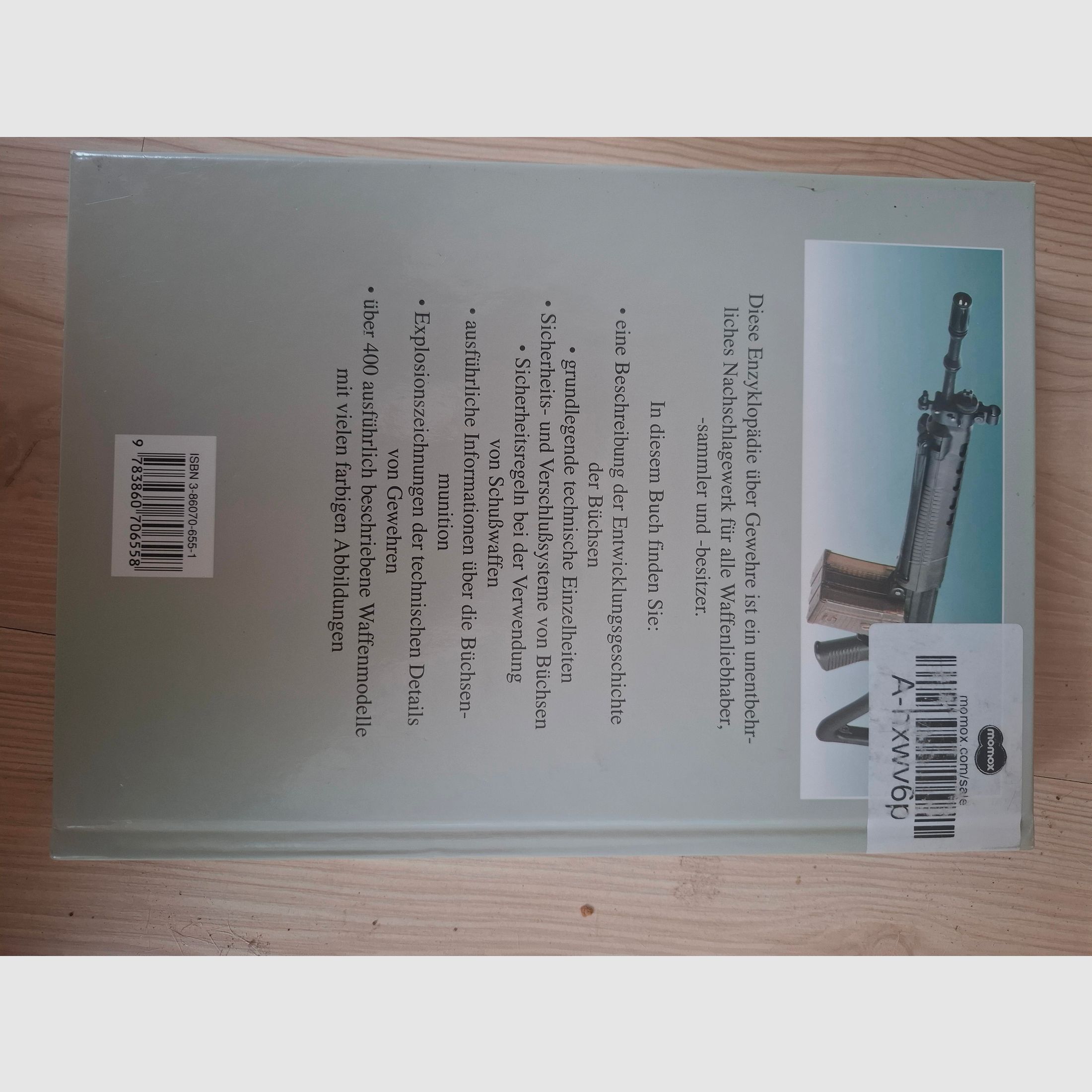 Konvolut aus verschiedenen Waffenbüchern