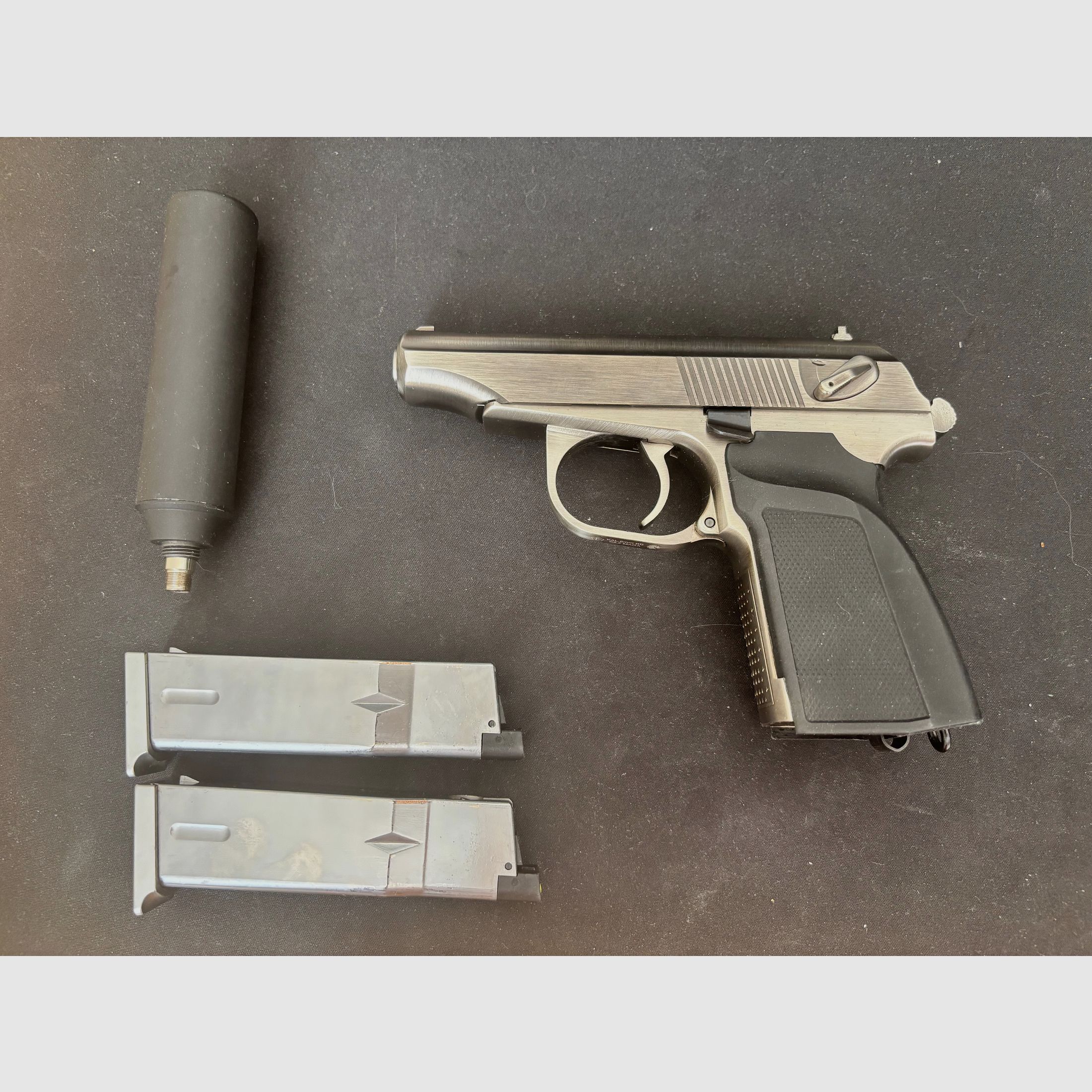 Makarov 6mm BB von K&Z MARA Airsoft Pistole