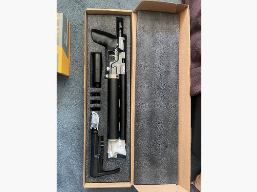 HP MAX AEA 9mm met suppressor en accessoires