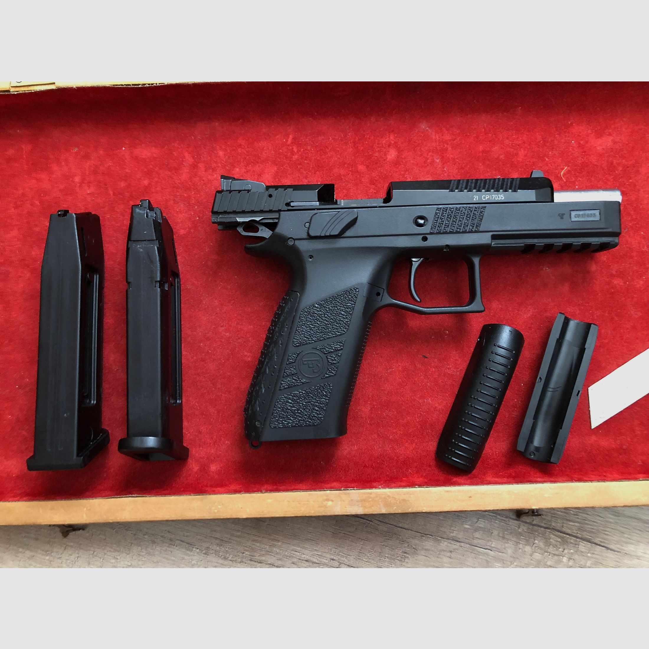 <CZ-P09 Kleinkaliber 22 lfB>