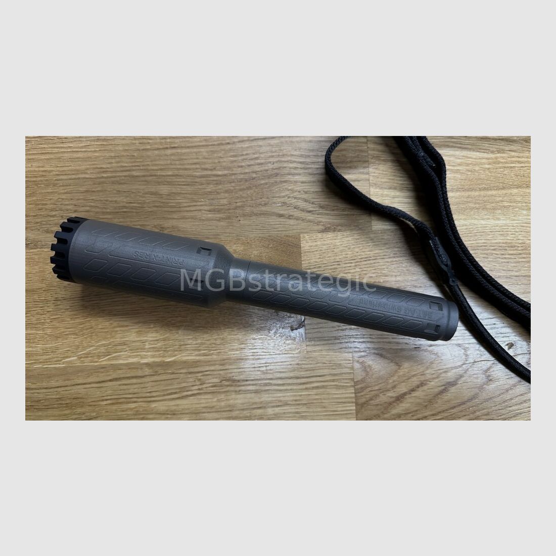 Fusil semi-automatique B&T AG 9mm Luger GHM9 SD DE avec silencieux intégré = arme absorbant le son // chez nous avec sangle H&K