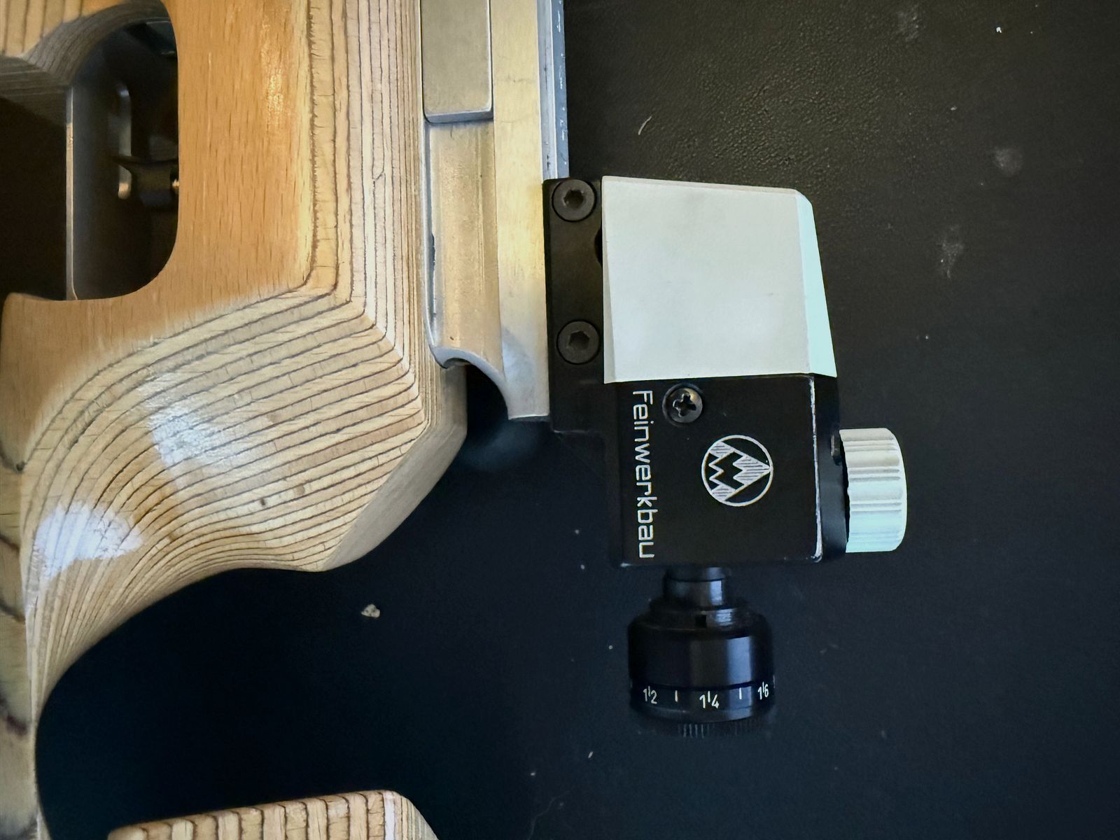 Feinwerkbau 601 – Karabin sportowy na powietrze (4,5 mm)