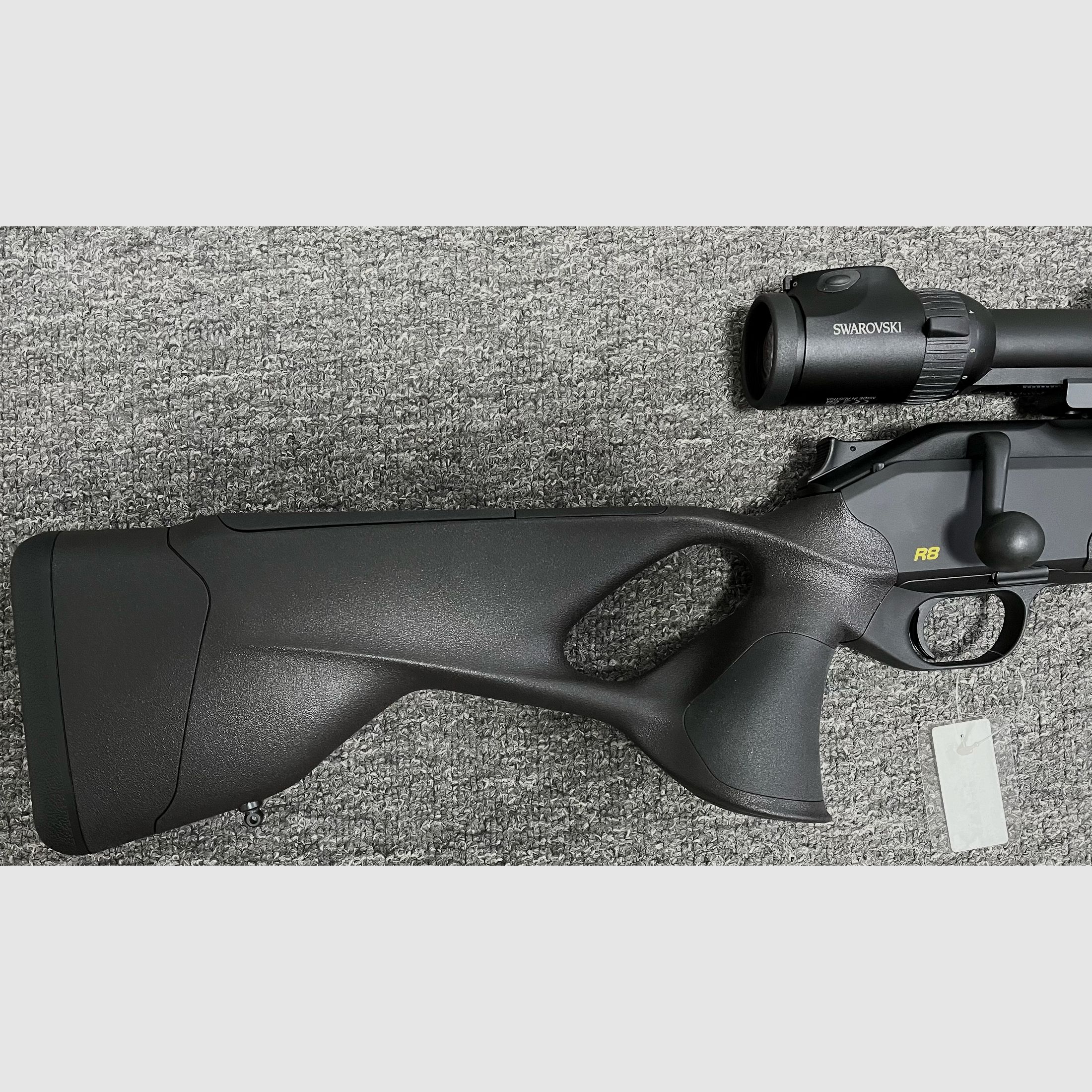 Blaser R8 Ultimate VSR 8x57 IS + Swarovski 2-12x50 + Sattelmontage