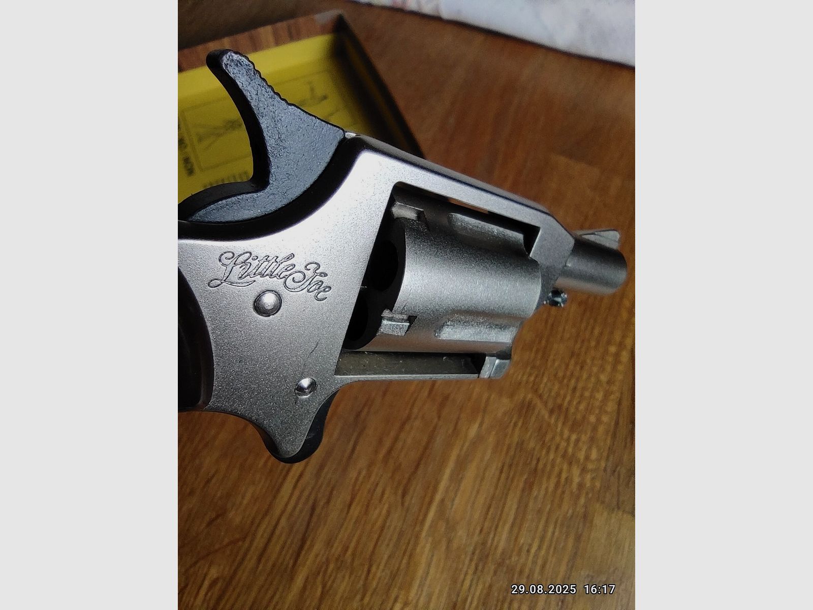 Little Joe 6mm Revolver by Röhm with belt buckle
