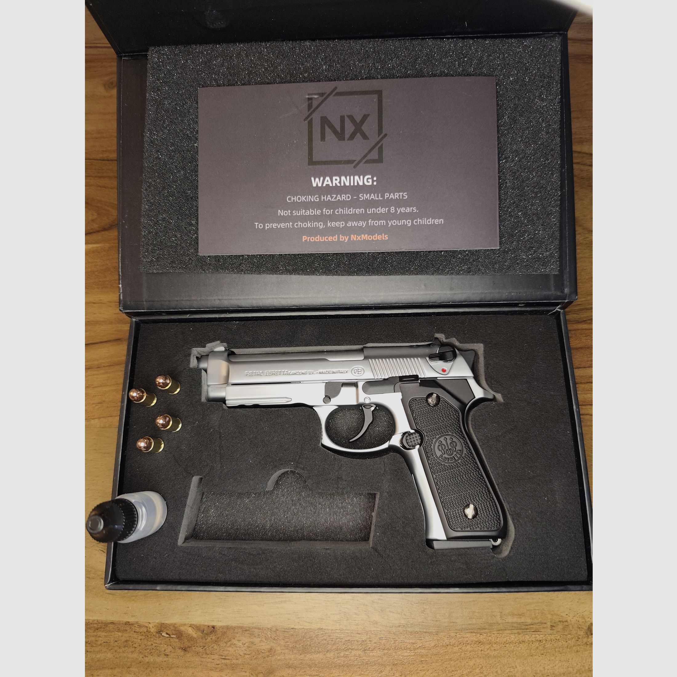 Beretta Model Pistole 1:2 NX Model mit Edler Verpackung Neu