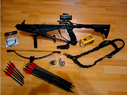 EK Archery Cobra R9 Deluxe Pack