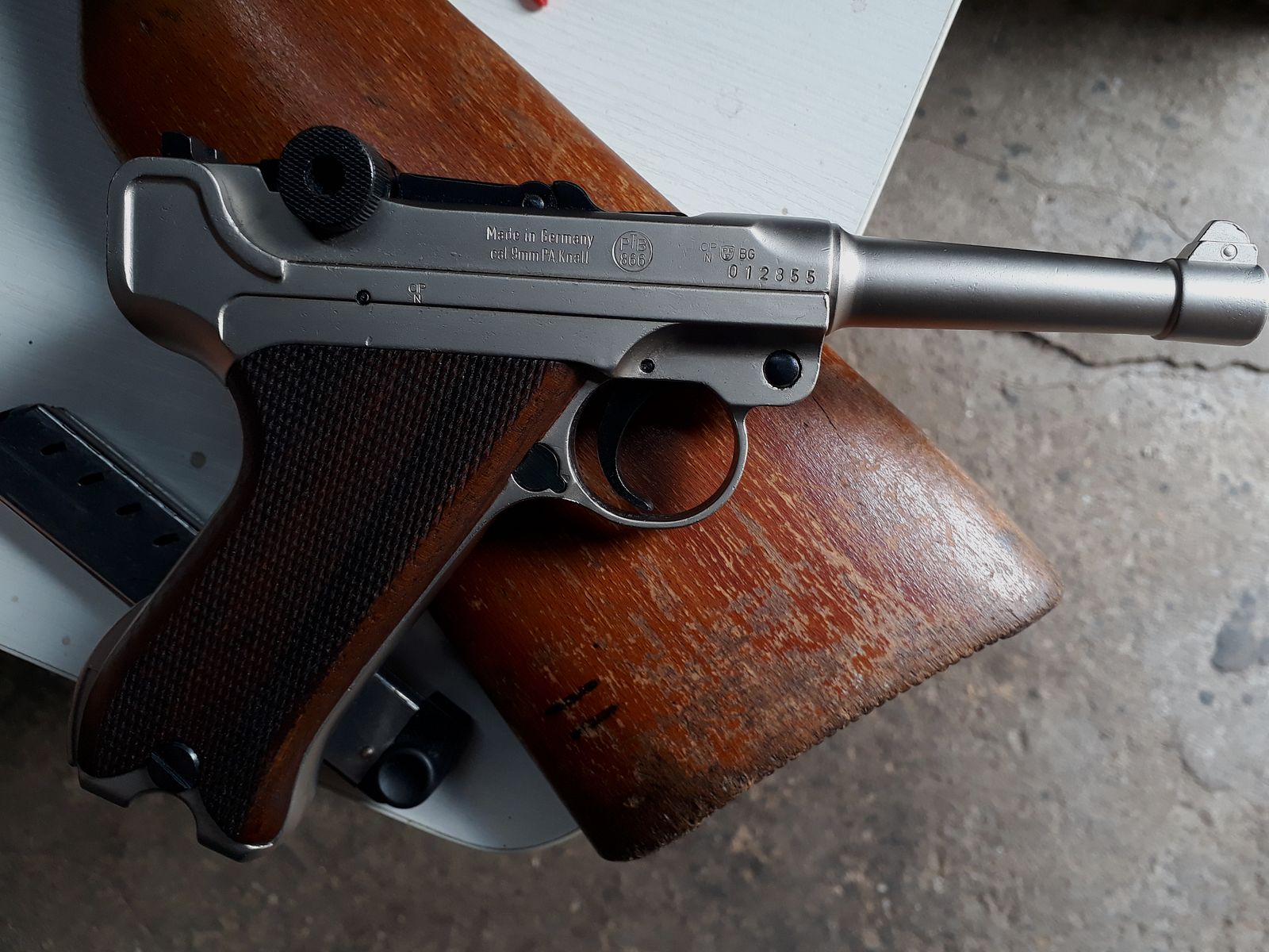 ME Modell P08 Parabellum Nickel, selten.