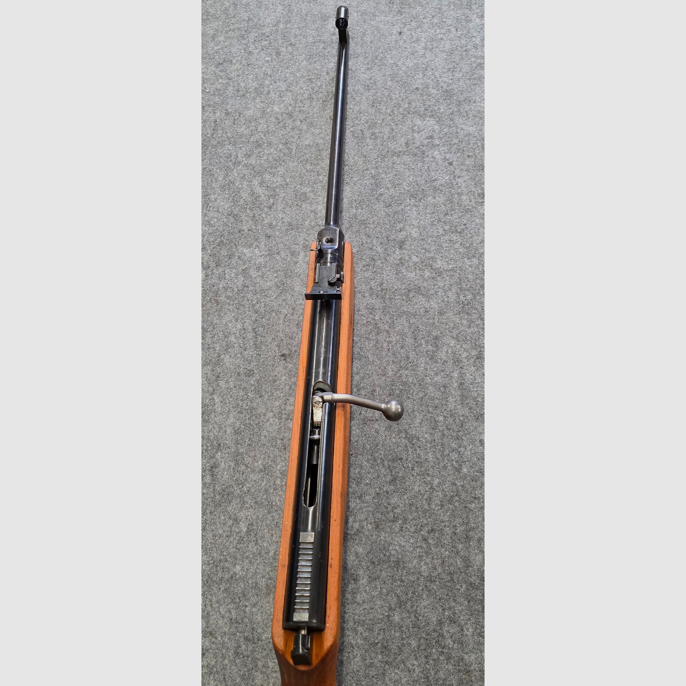 Carabina Haenel Mod. 311 con scatto fine e mira a diottra - caricatore cal. 4,5mm Diabolo