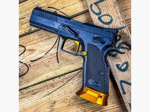 KMR L-02 ORCA CAL. 40 SW, CZARNY, 18 NABOI