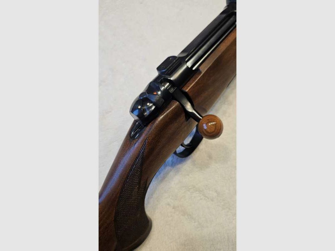 Heym SR21 8x57 IS Classic Repeating Rifle with Leica Magnus