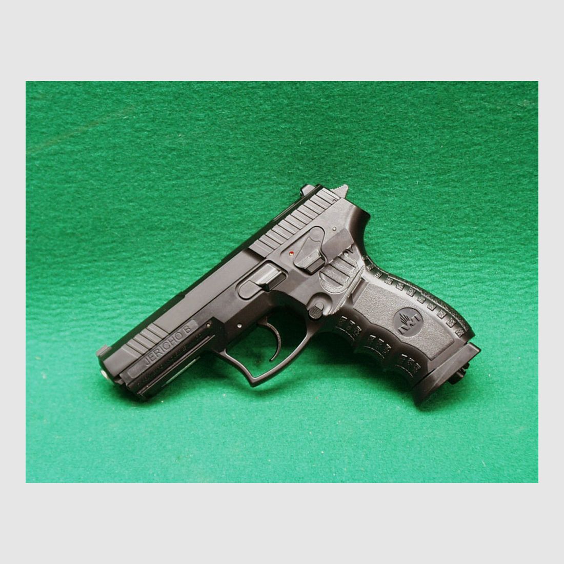 Umarex IWI Jericho B CO2 Pistol