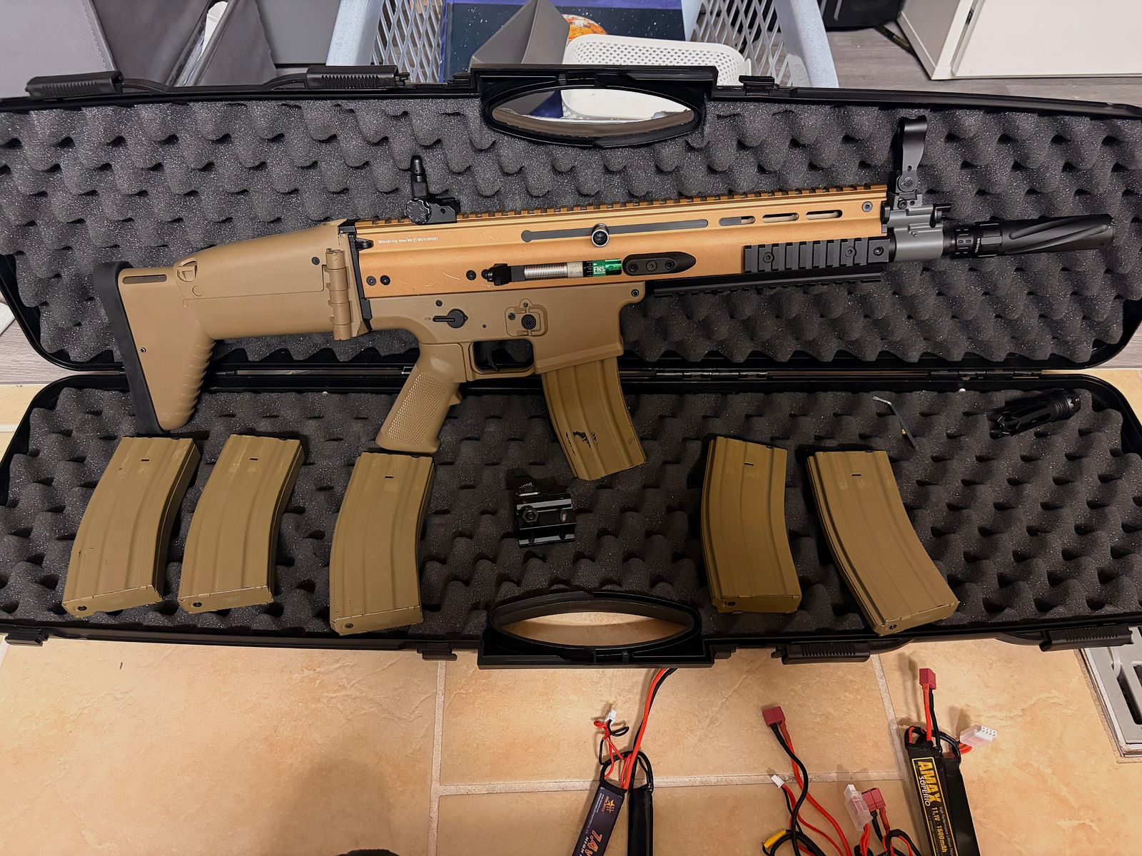 Begadi MK16 Sport / FN Herstal SCAR-L Upgrade S-AEG + mucho accesorio