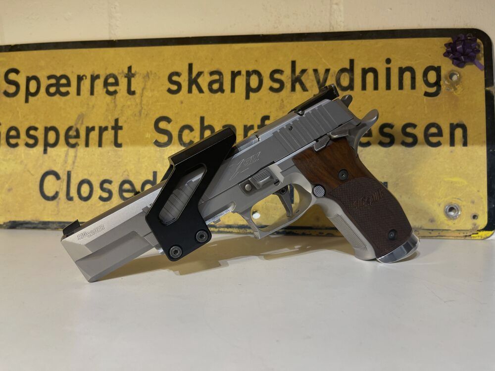 SIG Sauer P226 X-Six II Classic