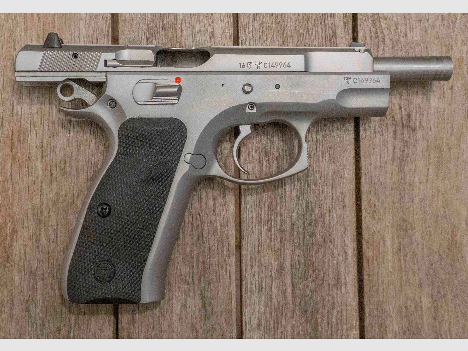 Pistool CZ 75B zilver kal. 9mm Para