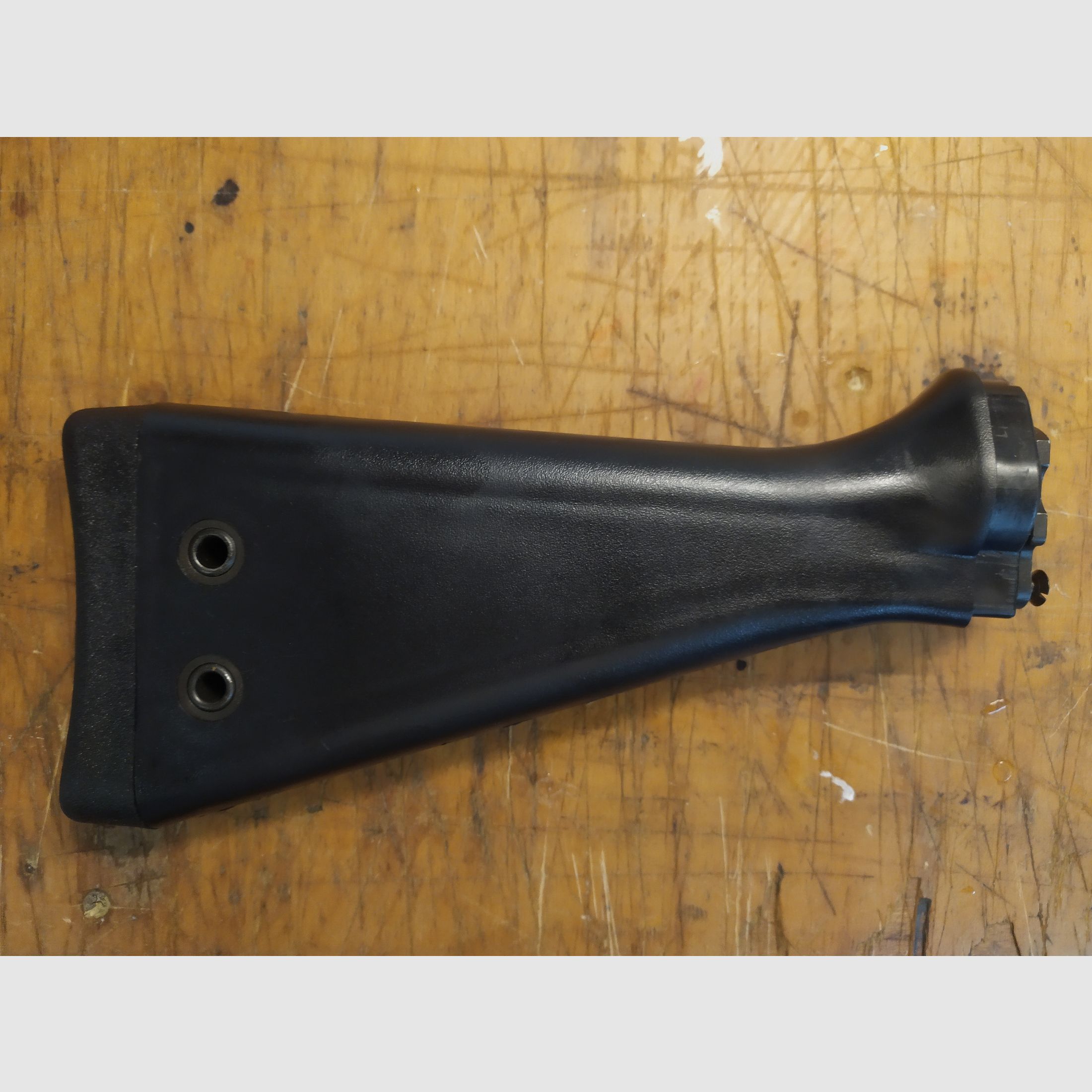 Various accessories & parts: 1911 stainless steel parts, Ruger scope mount, 4x20 scope, 4.5mm BB Glock, G3-Rem870-STR stocks, several gun cases