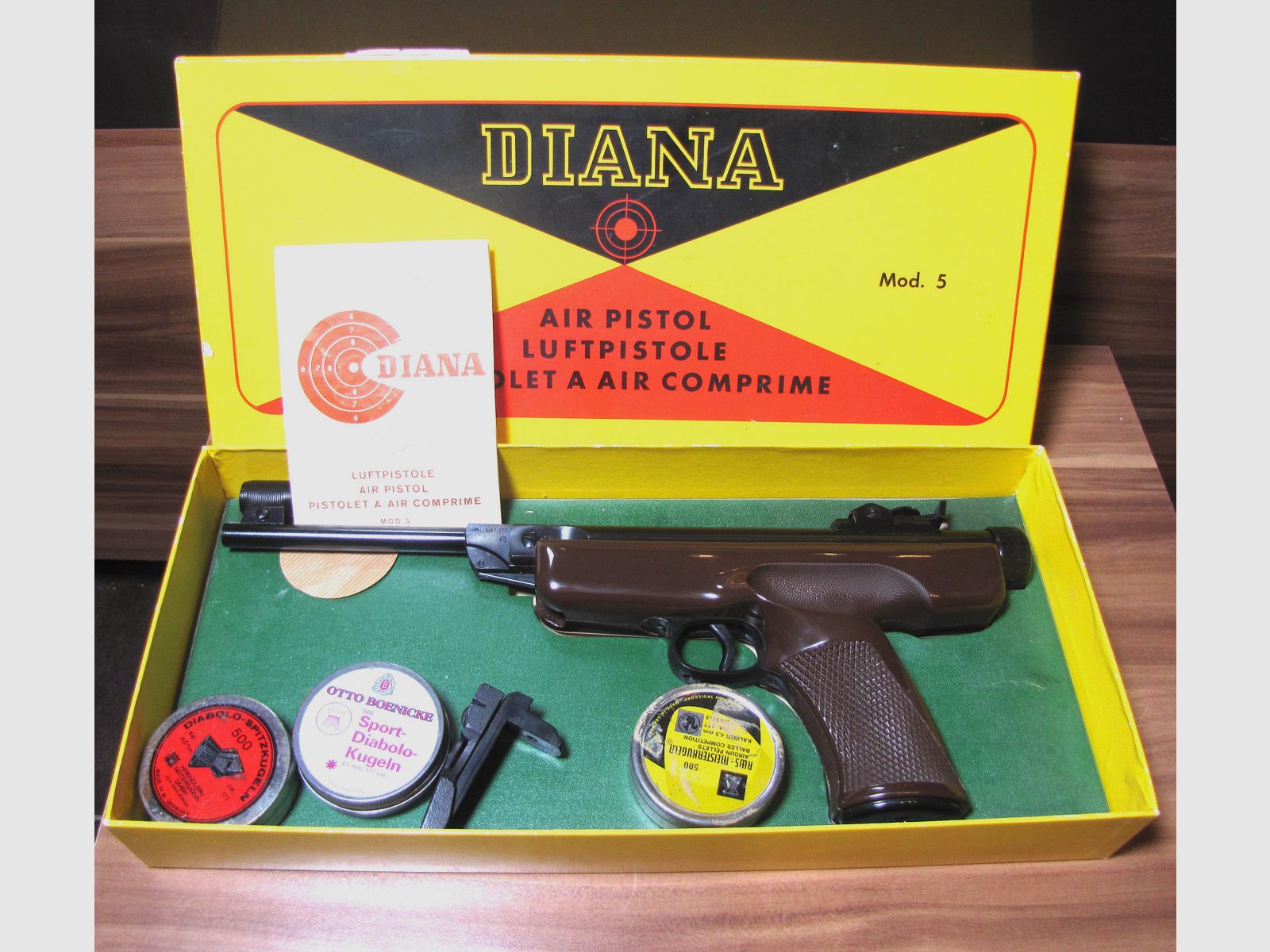 Air pistol Diana 5