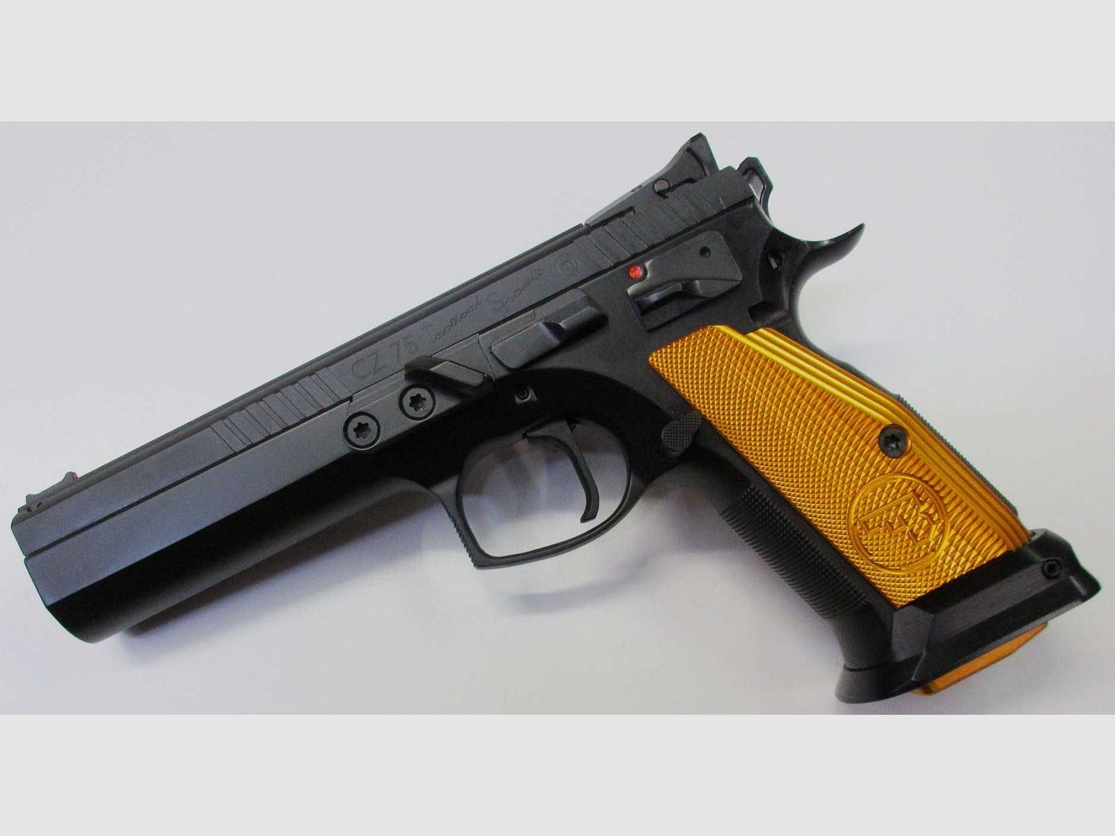 PISTOOL CZ 75 TS CUSTOM ORANGE CAL. 9X21 – SPORTIVA-, afbeelding 4 van 5