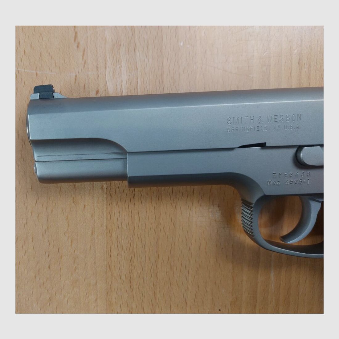 Smith & Wesson, USA Modell 4506-1