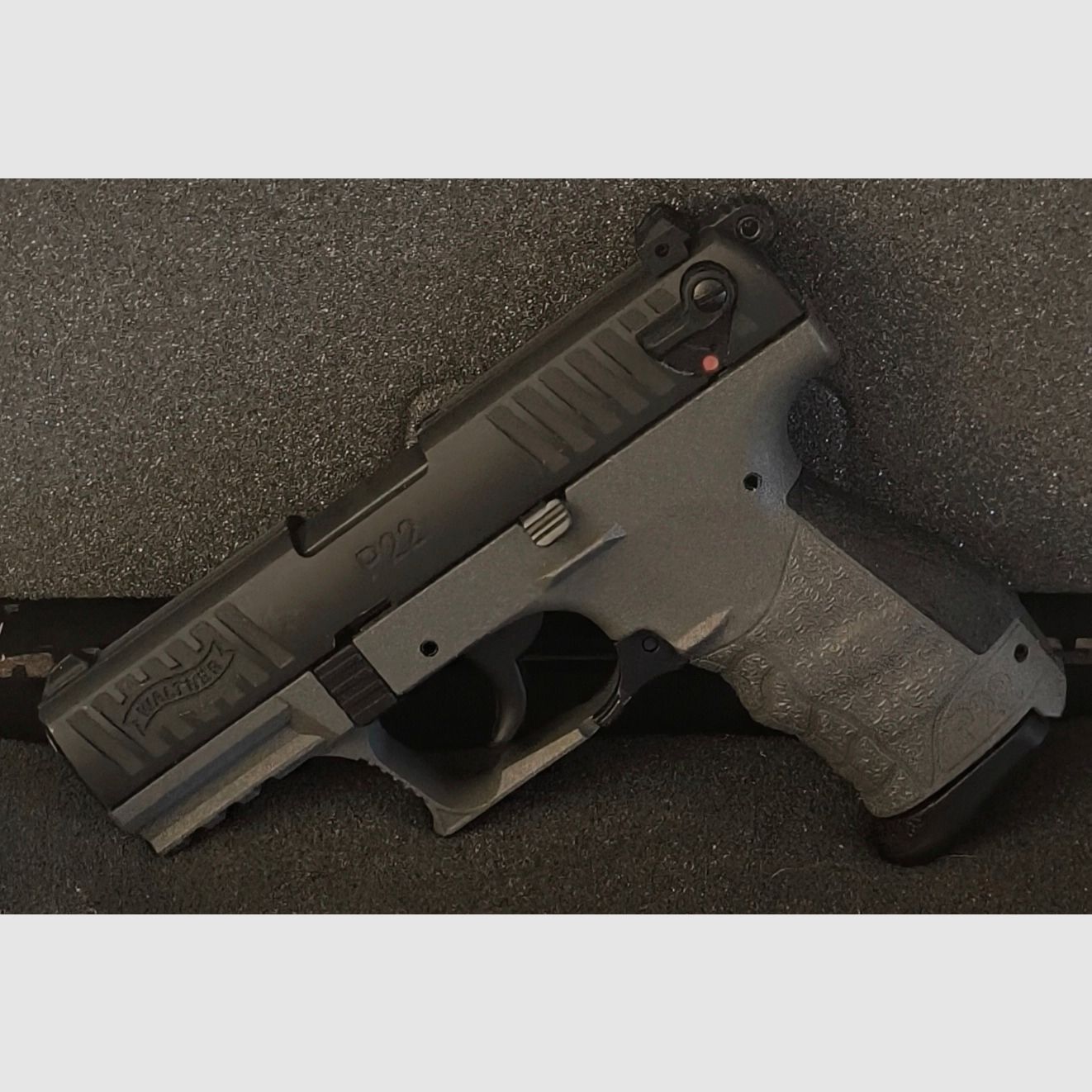 Gas & Schreckschuss Waffe -SRS 9mmPAK, Walther P22Q Sondermodell in Cerakote Meteor Gray, Ungeschossen, wie Neu!! 