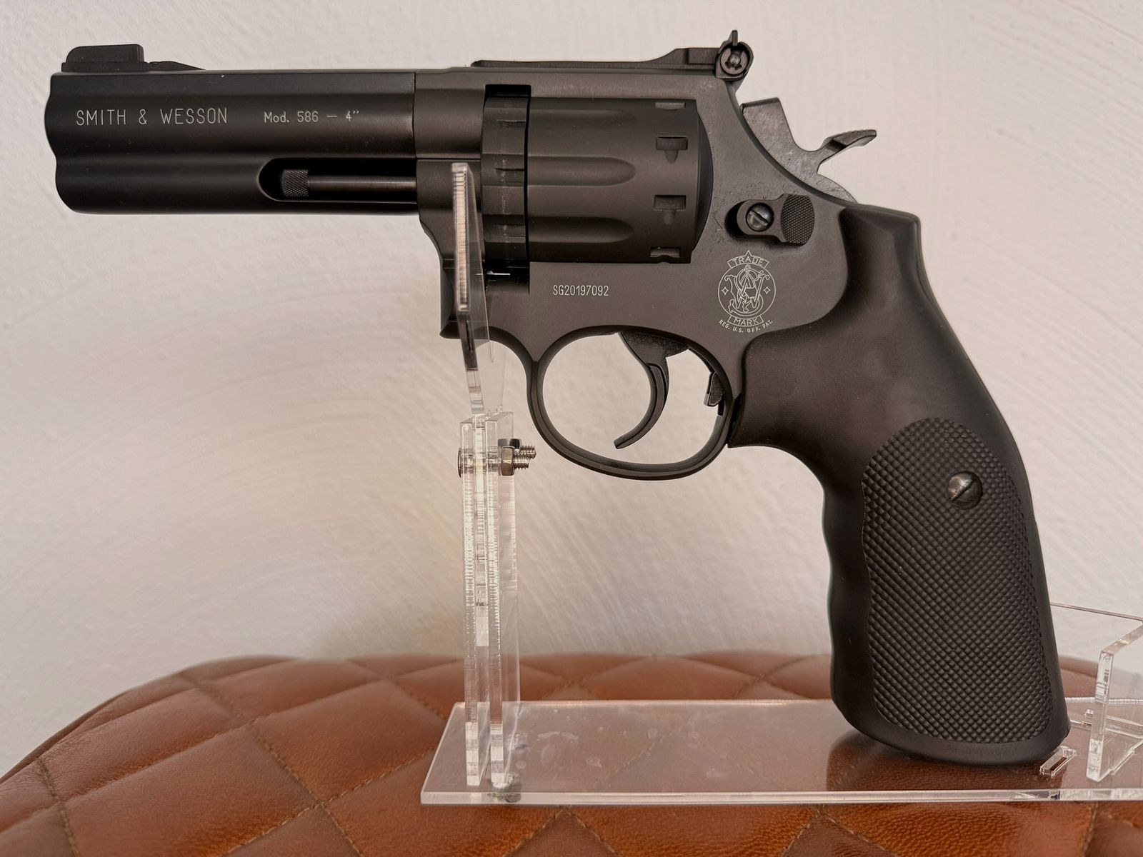 Co2 Revolver Smith & Wesson - 4 inch geblauwde 4,5 mm Diabolo