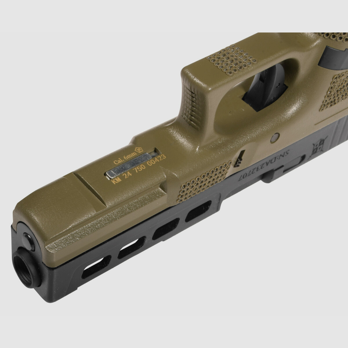 P06 GBB Airsoft Pistole in Oliv | Delta Armory