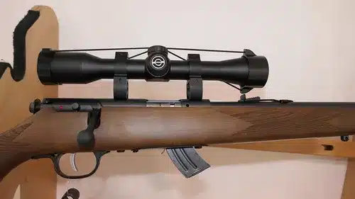 Savage Stevens 300 Holzgewehr mit Zielfernrohr und MDS Kal. 22lr, Bild 3 von 11