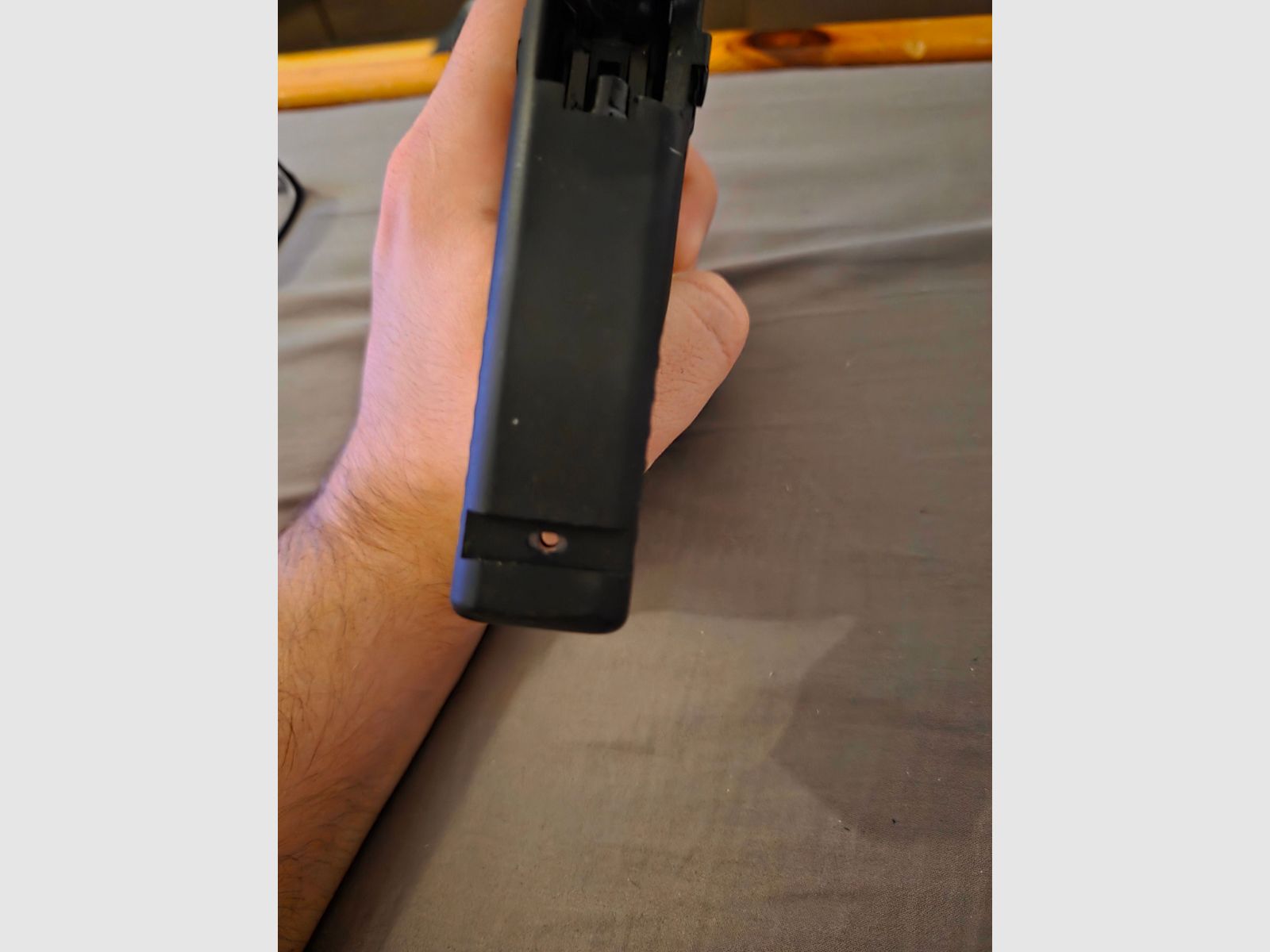 Glock 17 Gen5 Airsoft von Umarex/VFC mit F im Fünfeck