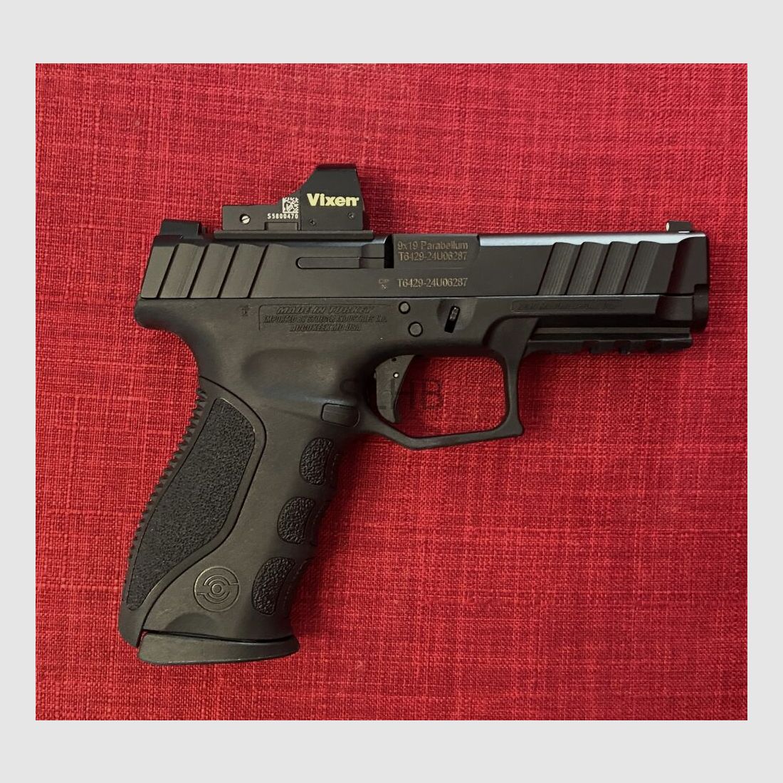 Stoeger (Beretta) STOEGER STR-9 (pronto per ottica) in bundle con VIXEN RED DOT