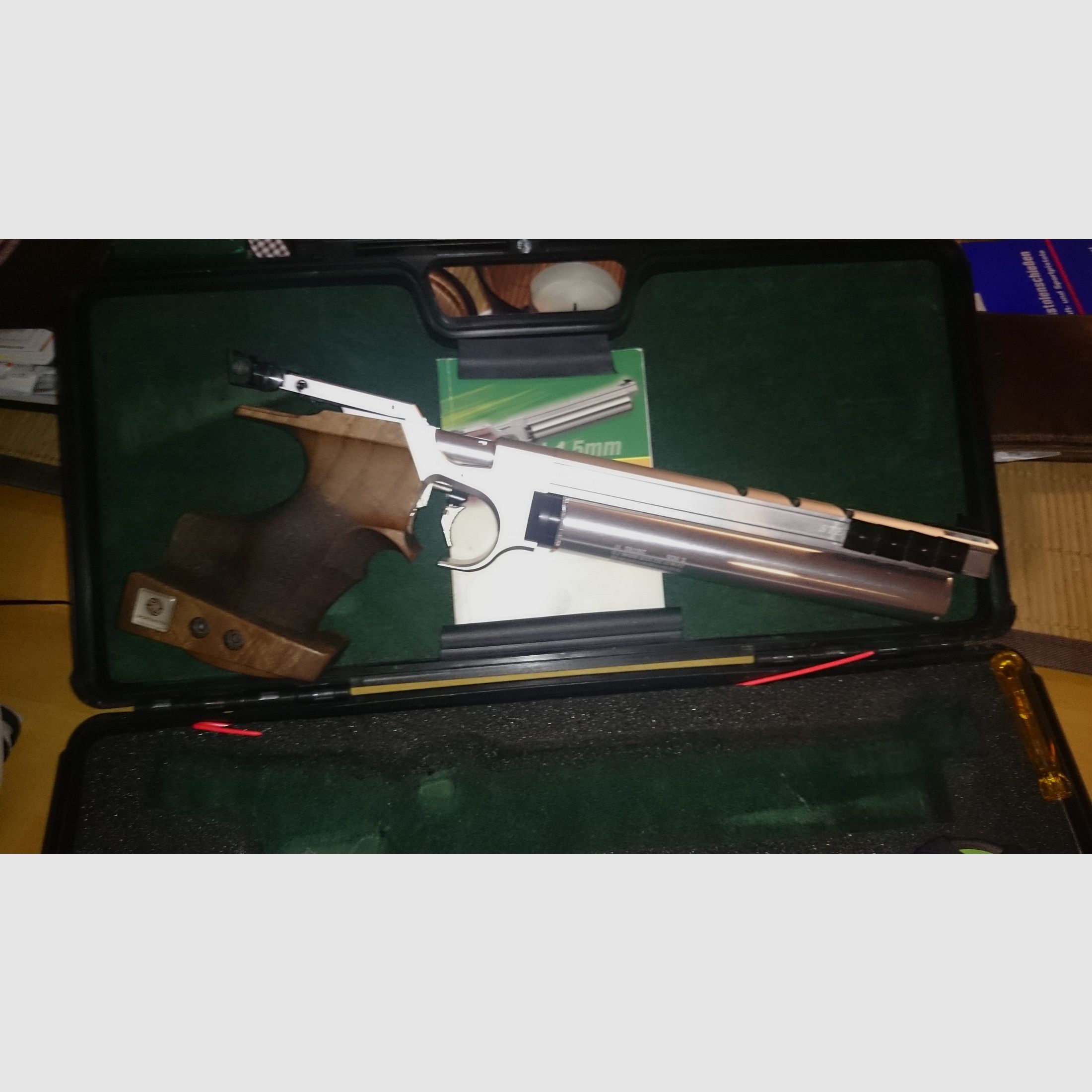 Steyr LP 10 Match air pistol with accessories, image 4 of 4