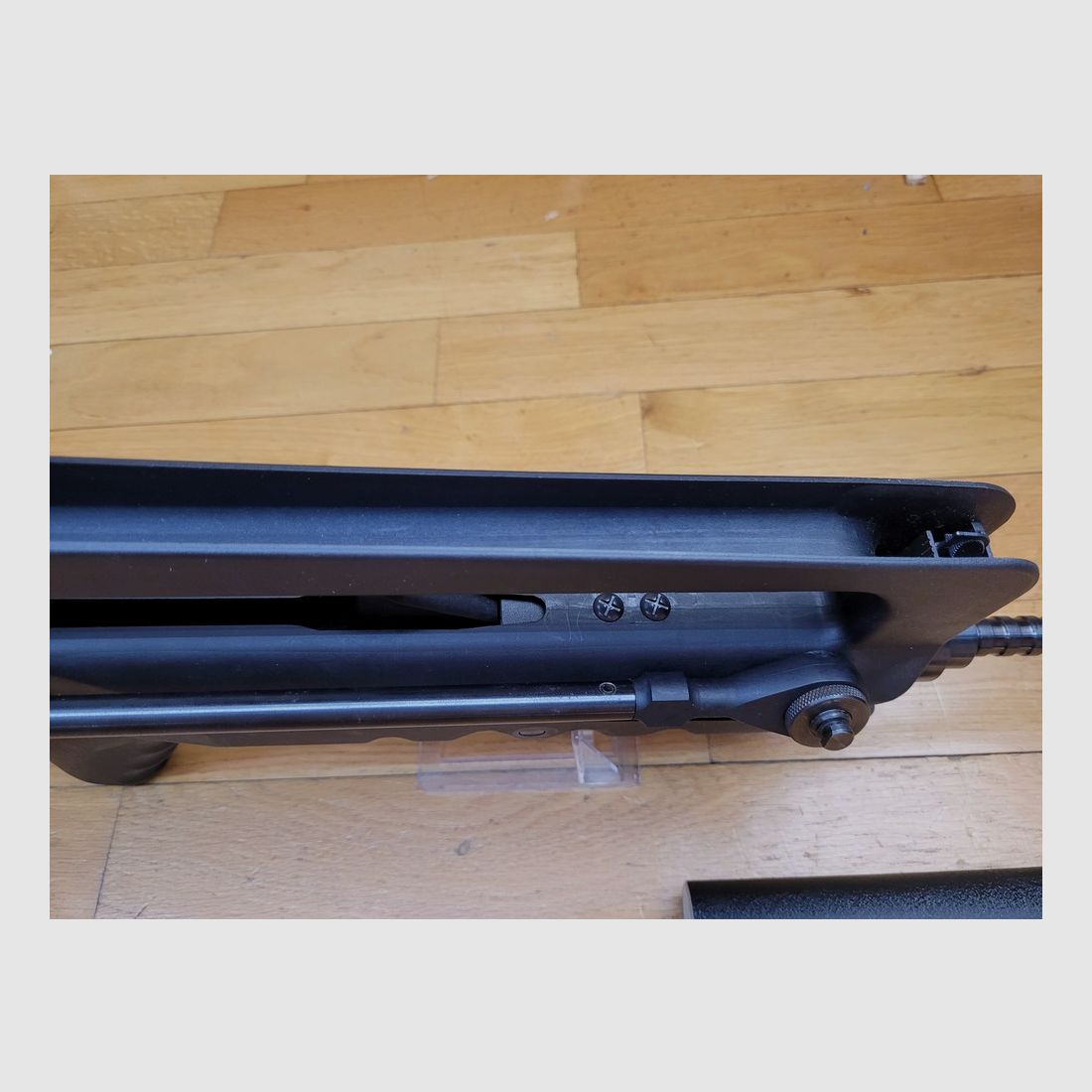 Peu courant Fusil semi-automatique FAMAS F11 – Par Unique à Hendaye – Cal 22 LR – 100% d&rsquo;origine et 100% Made in France- Silencieux Still – Documents – Collector à l&rsquo;état quasi neuf, image 18 sur 26