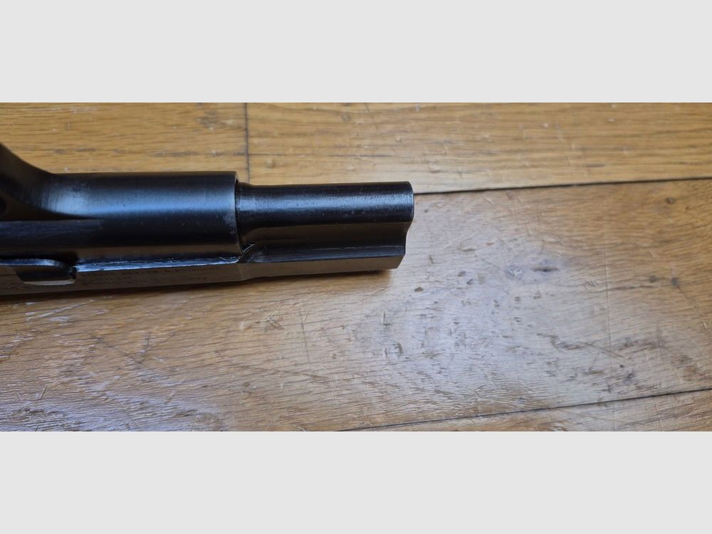 Beautiful Browning GP 35 or P640(b) / P35(b) – 9 para – Latest production from the summer of 1944 – Fixed sight – Magazine of the same production – Frost and Jahnel holster from Breslau from 1941 and 2nd modern magazine – Good barrel, beautiful markings and impeccable mechanics – Very nice example in TBE / TBE+, image 13 of 28