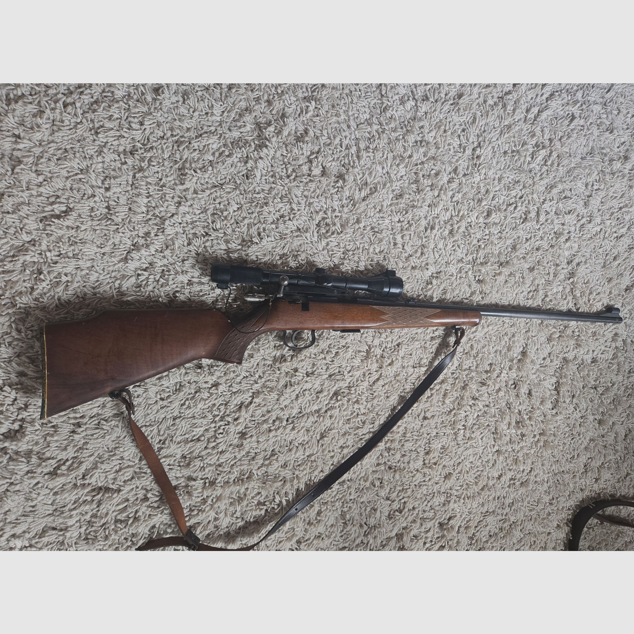 Rifle Anschütz Model 1416 Cal. .22lr incl Waldläufer SUPERIOR 4x20