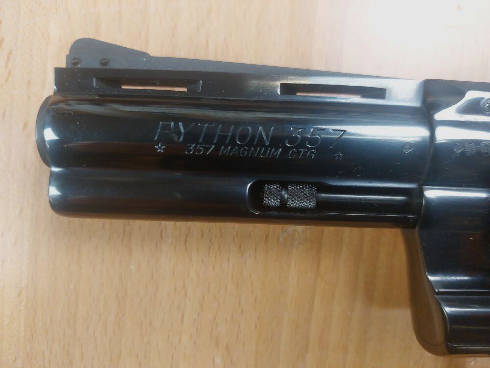 Colt, USA Python