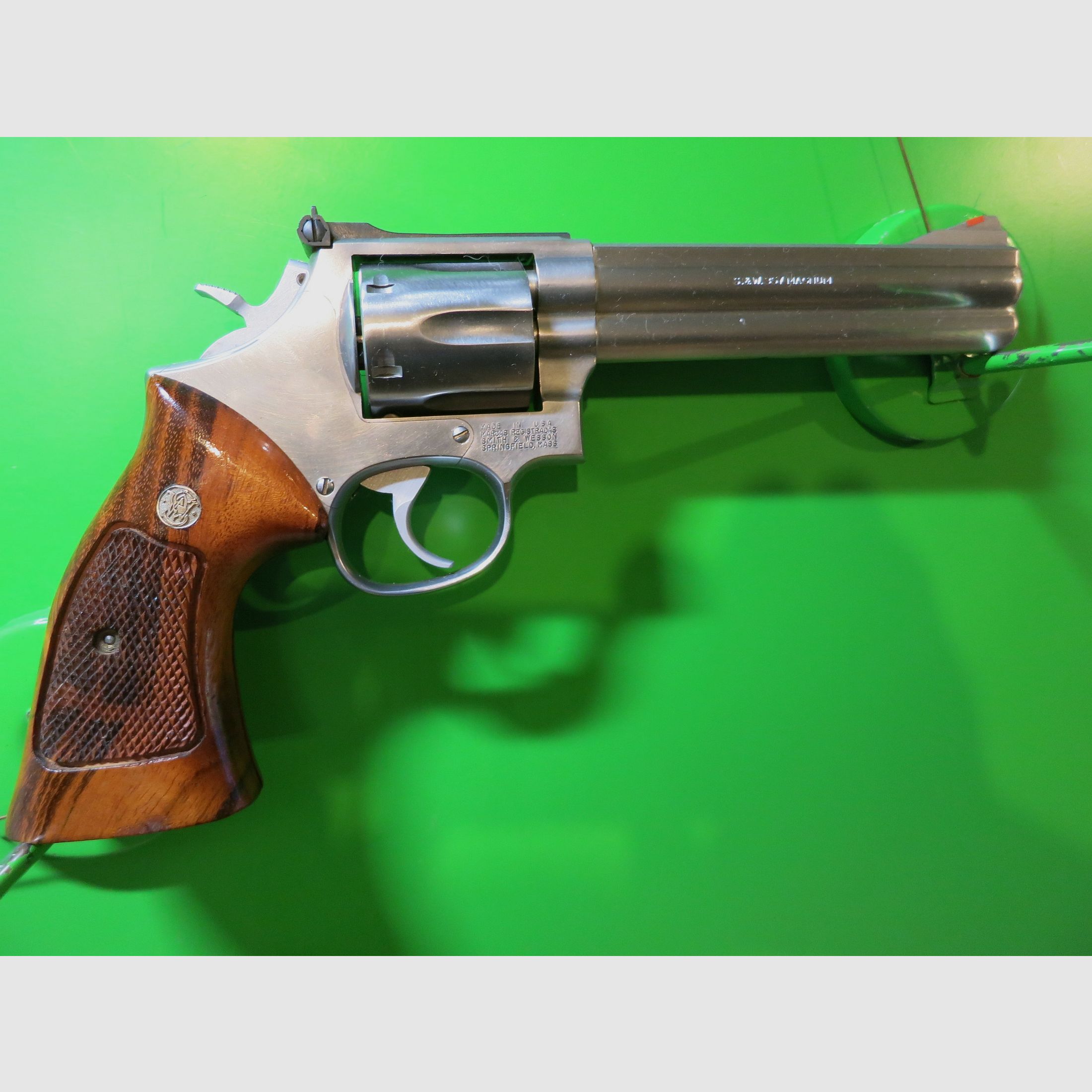 Revolver, SMITH&WESSON, Mod. 686-1 , .357 Magnum, 6" Lauf,  Edelstahl-Version (stainless)    #71-