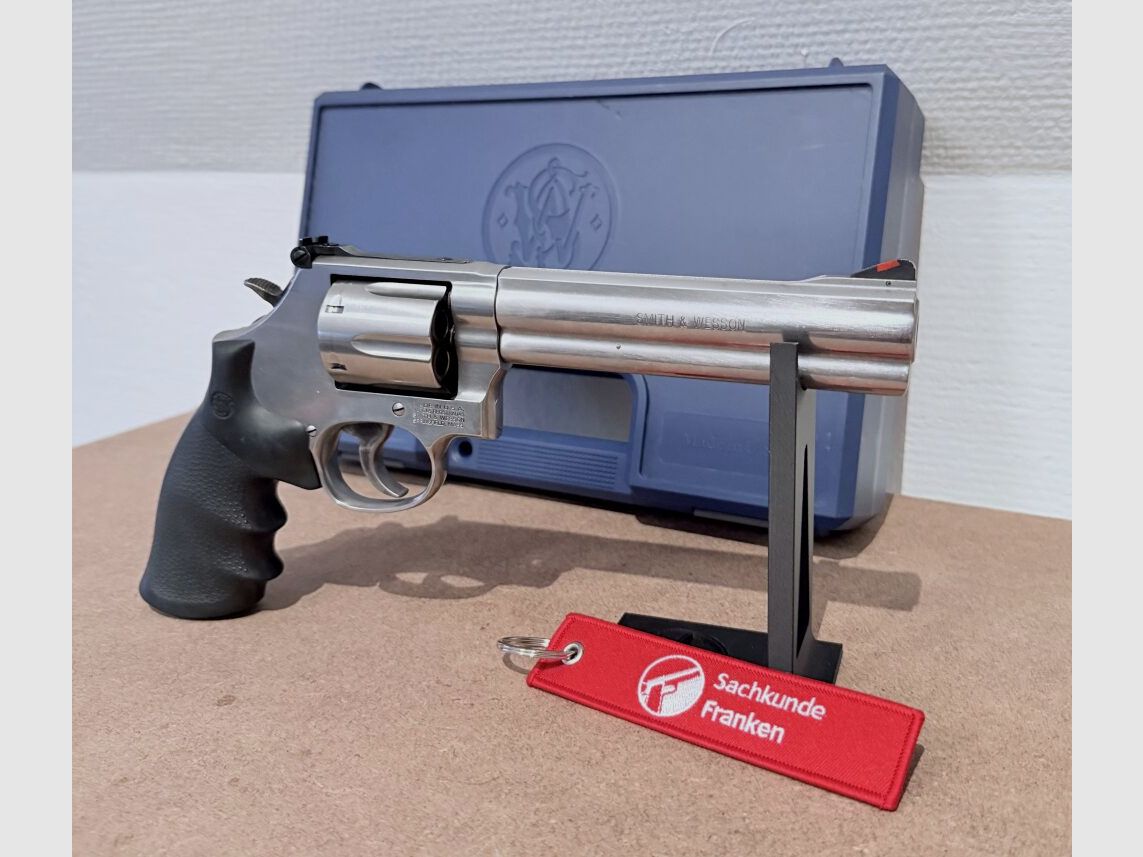 Smith & Wesson Model 686