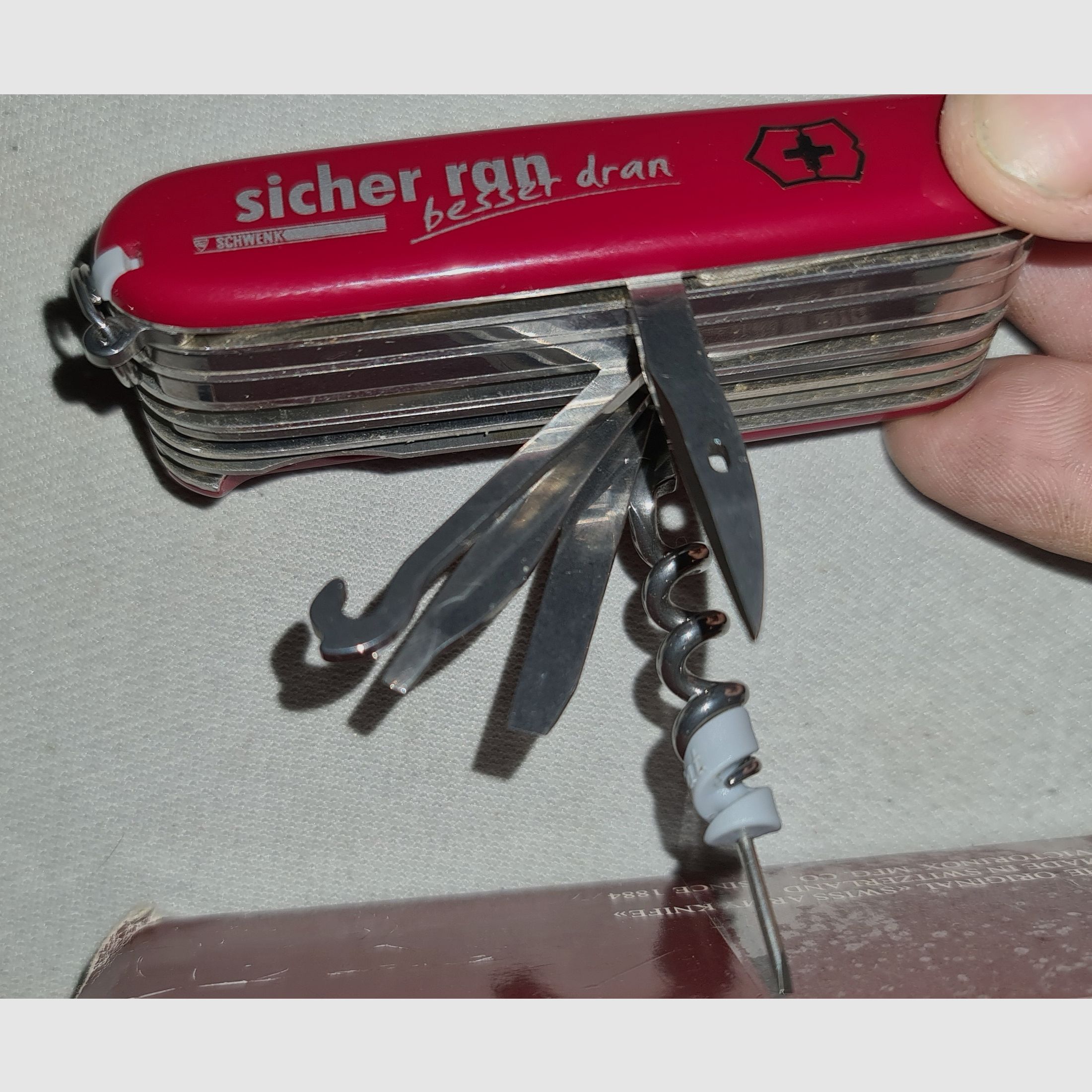 CUCHILLO SUISO VICTORINOX SWISS CHAMP CUCHILLO DEL EJÉRCITO NUEVO / ¡LEER DESCRIPCIÓN!