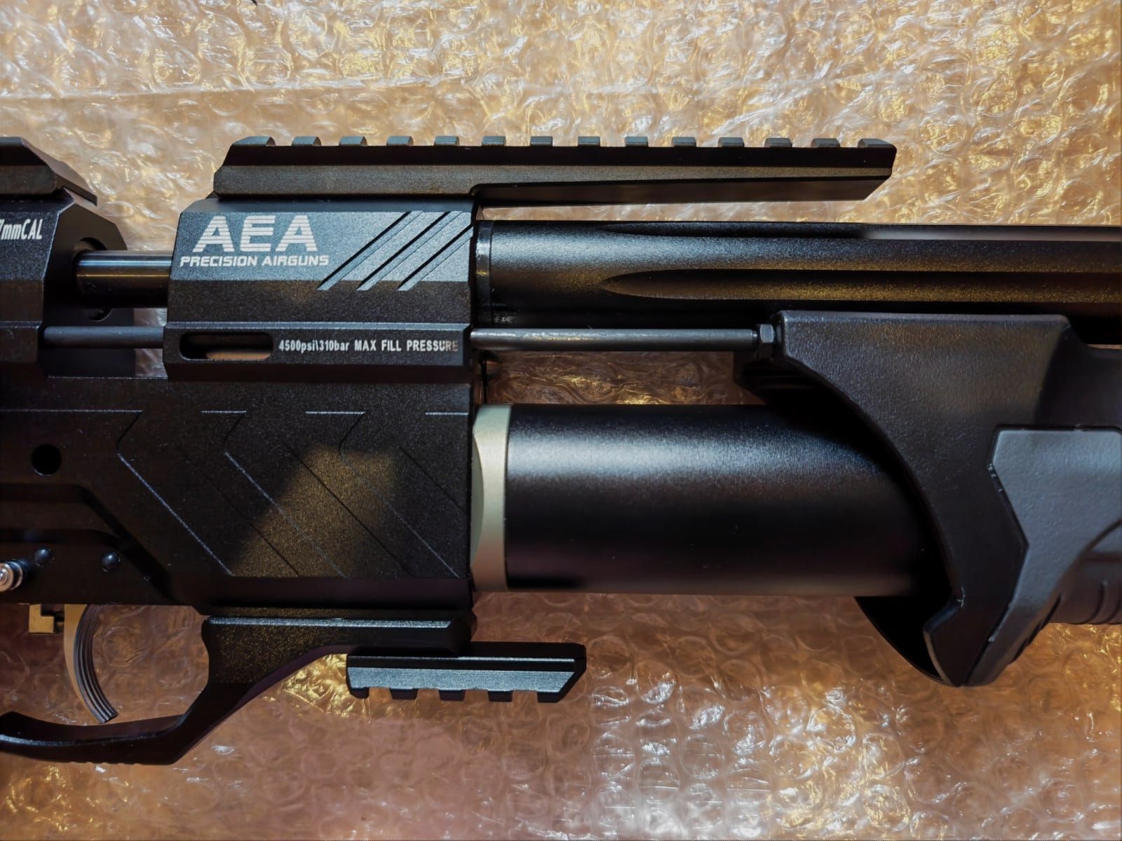 GoGun AEA Megalodon F-Serie 7,5 Joule | Kaliber .50 Luft / PCP karabin | z JADS podwójnym zbiornikiem | 2x 12 nabojowe magazynki aluminiowe | + wkładki stabilizujące do chwytu | z akcesoriami i fakturą