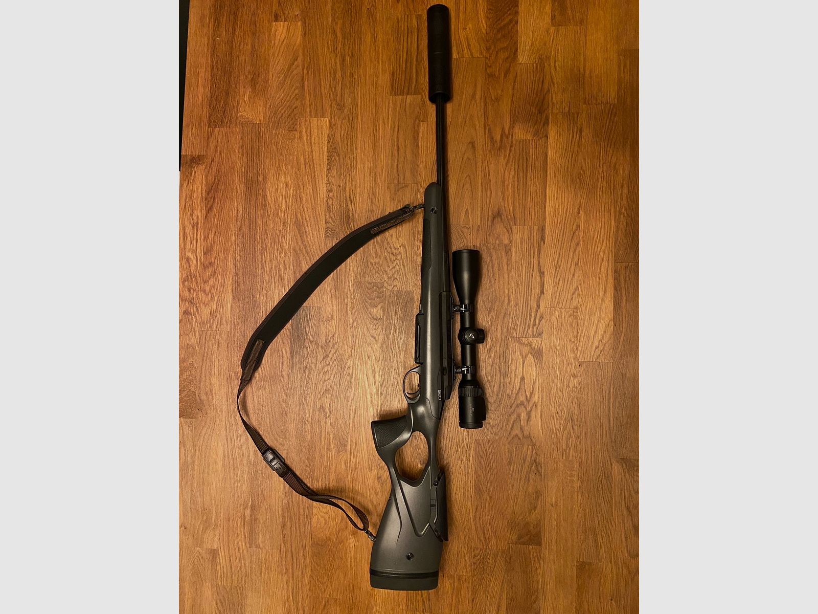 Sako S20 en calibre .308 con Swarovski Z8i 2-16x50 y silenciador