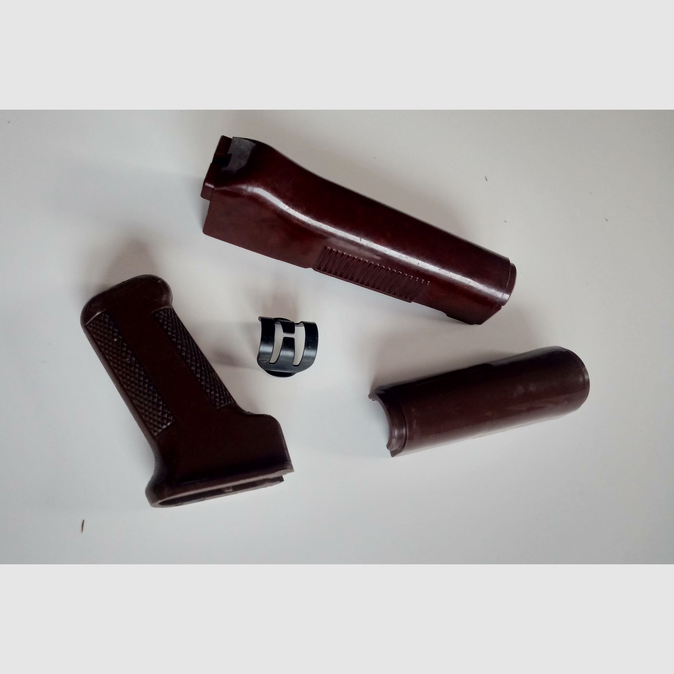 Original DDR Handschutz + Pistolengriff / NVA Bakelit und Plaste // MPi-74 / MPi-K / AKM / AK