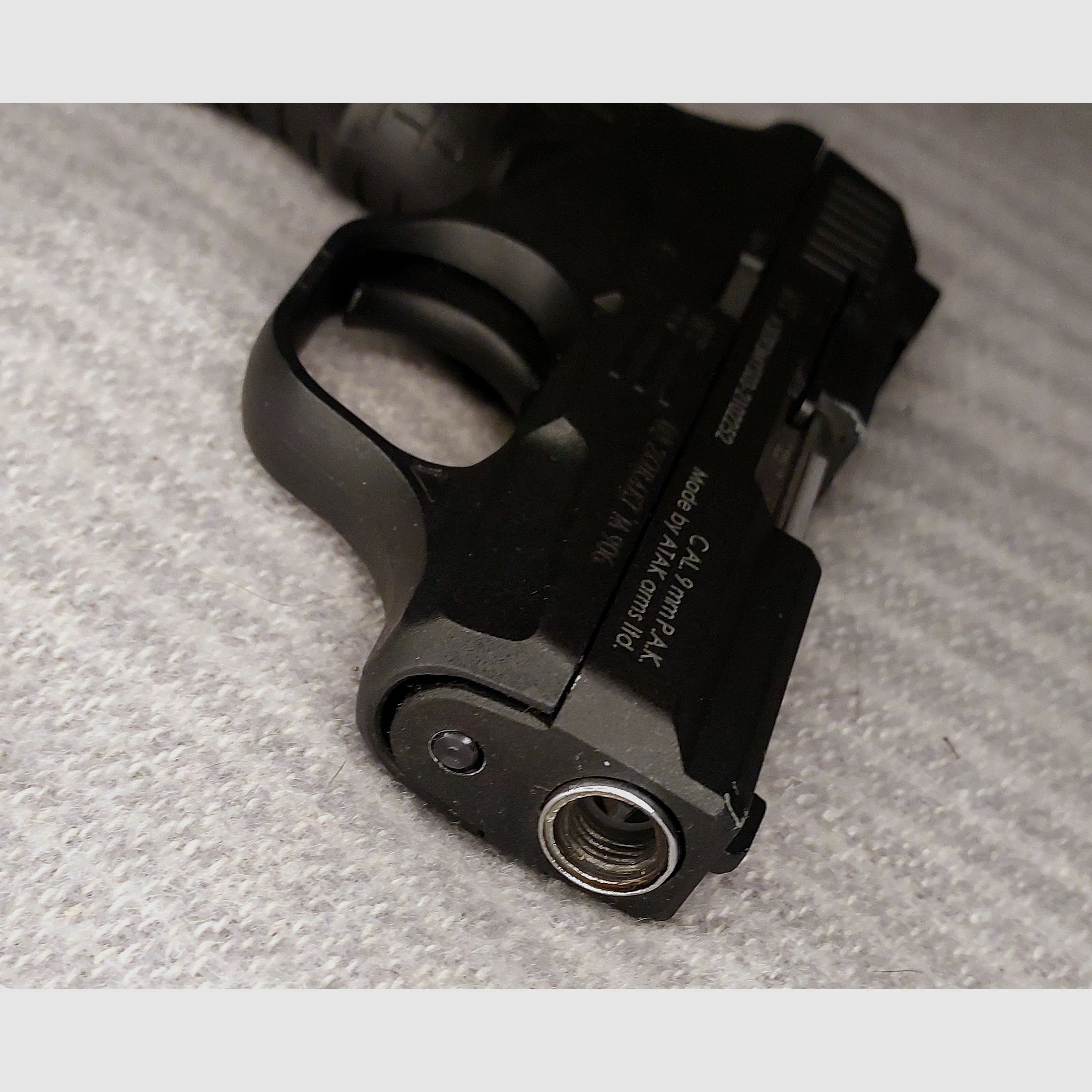 Pistolet d'alarme Zoraki M 906 9mm P.A.K. (PTB 1064) avec holster et 2 chargeurs