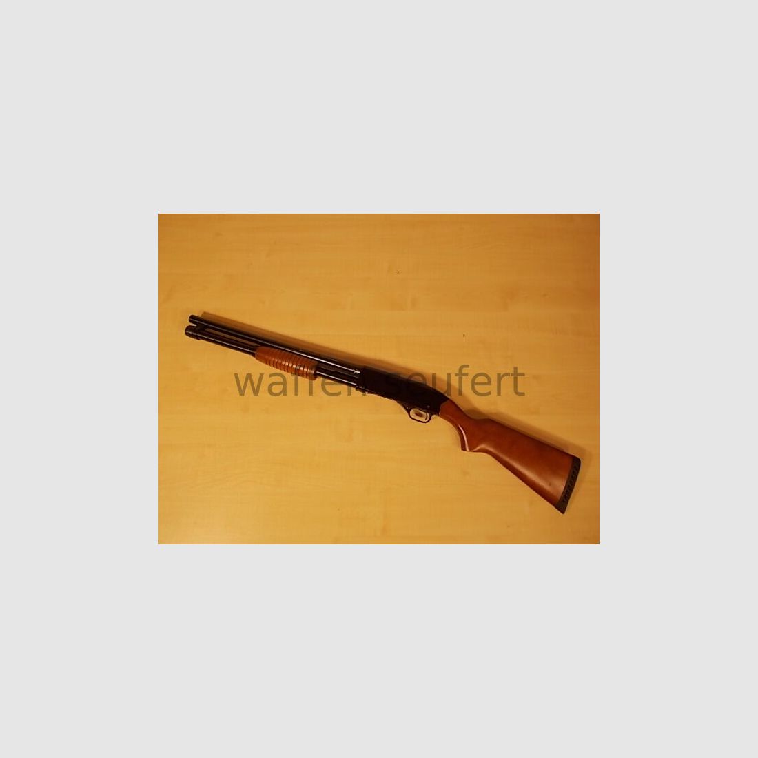 Winchester 1300 Defender Vorderschaft-Repetierflinte