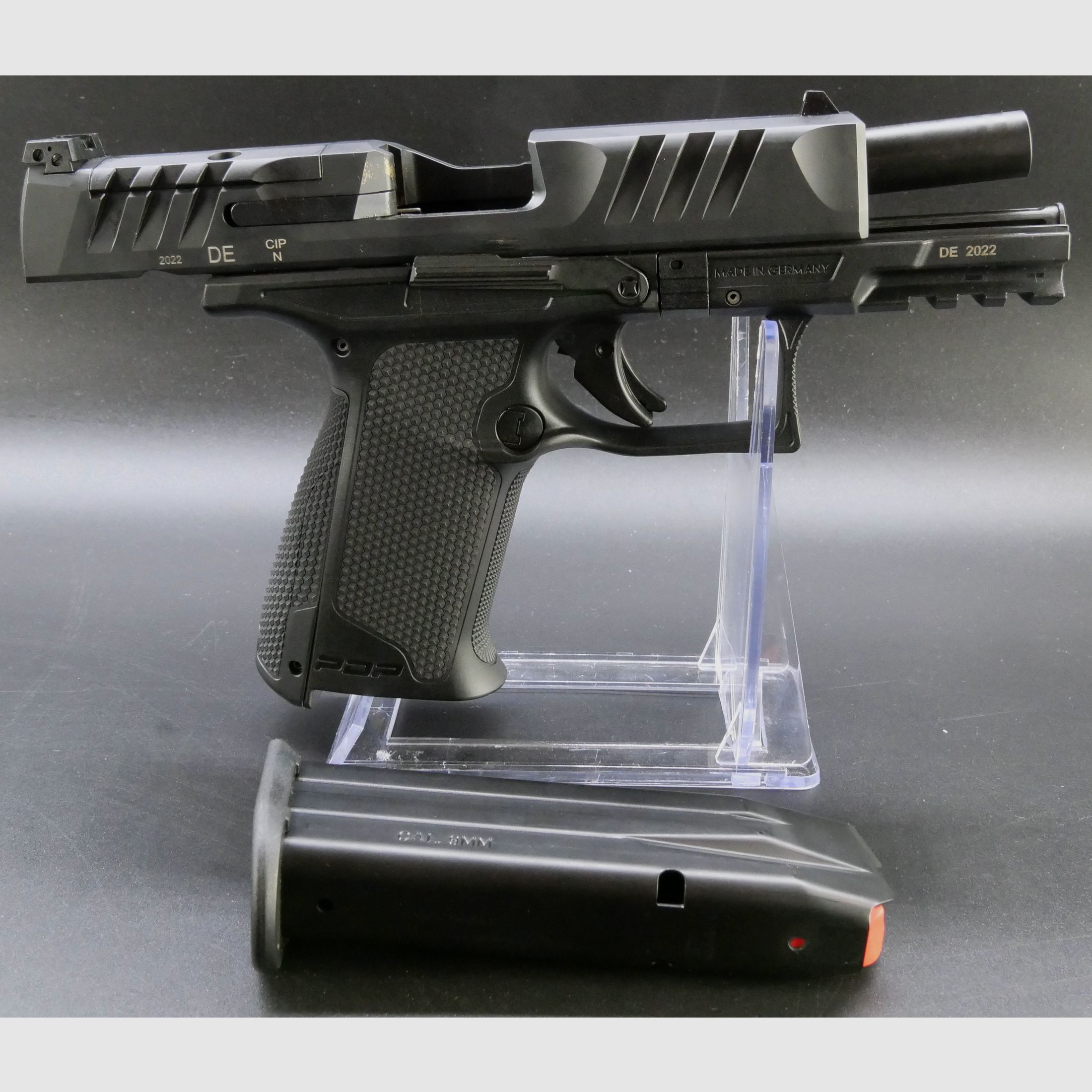 Demonstration weapon Carl Walther semi-automatic pistol PDP F-SERIES 9x19 OR INT. 4" 15R