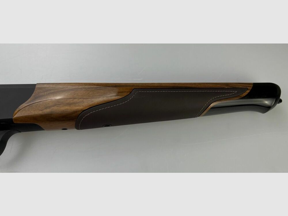 Blaser R8 Success leather stock with system