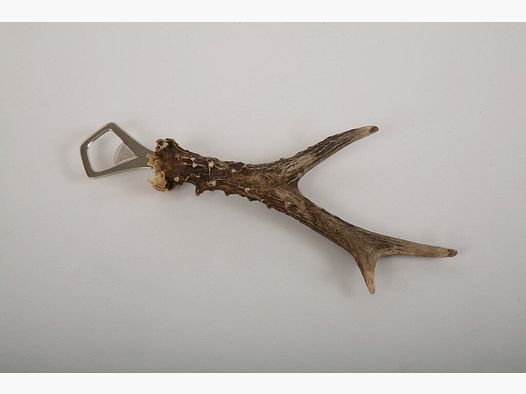 Lovergreen art of the table motif bottle opener - roe deer