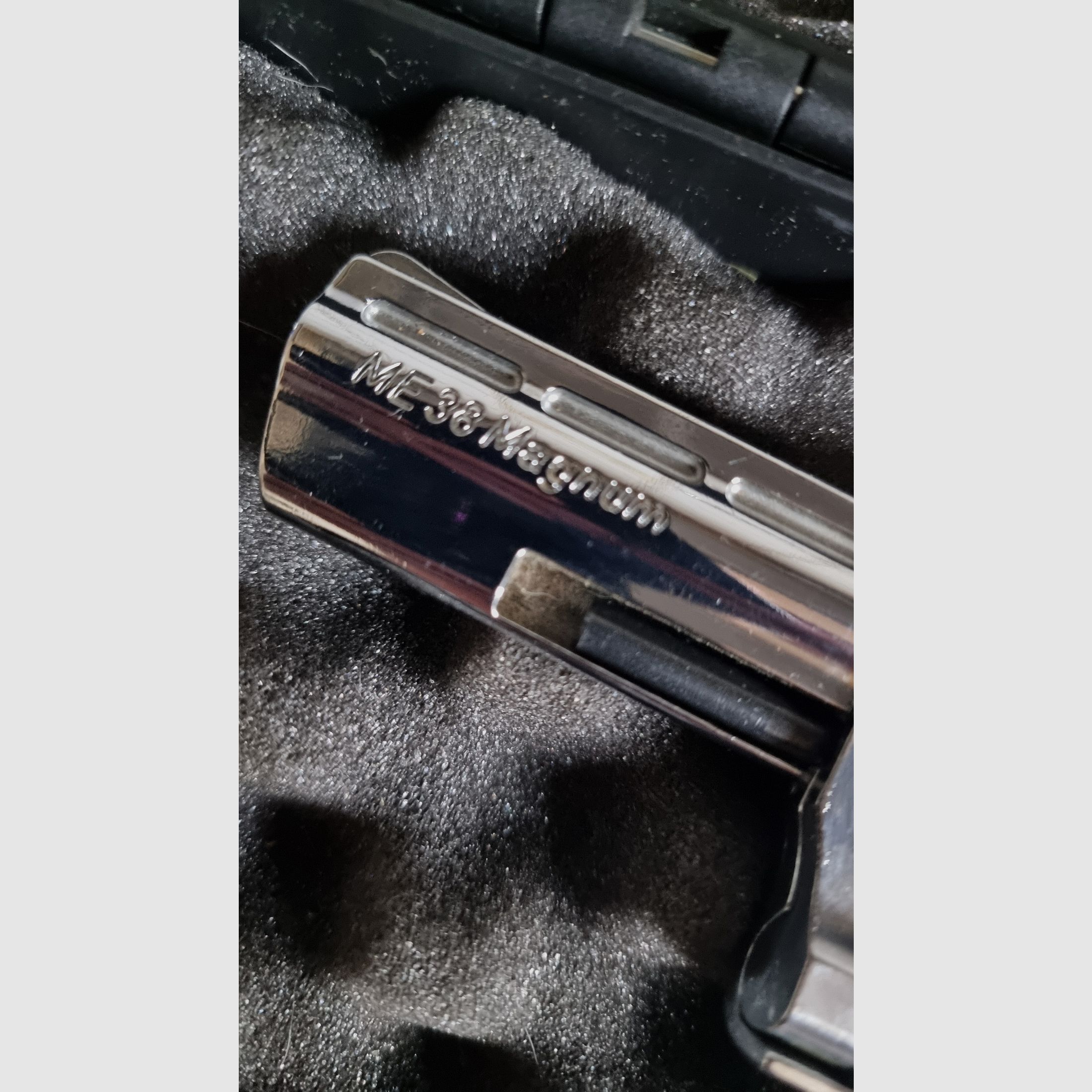 ME 38 Magnum Cromo / vecchia PTB 632